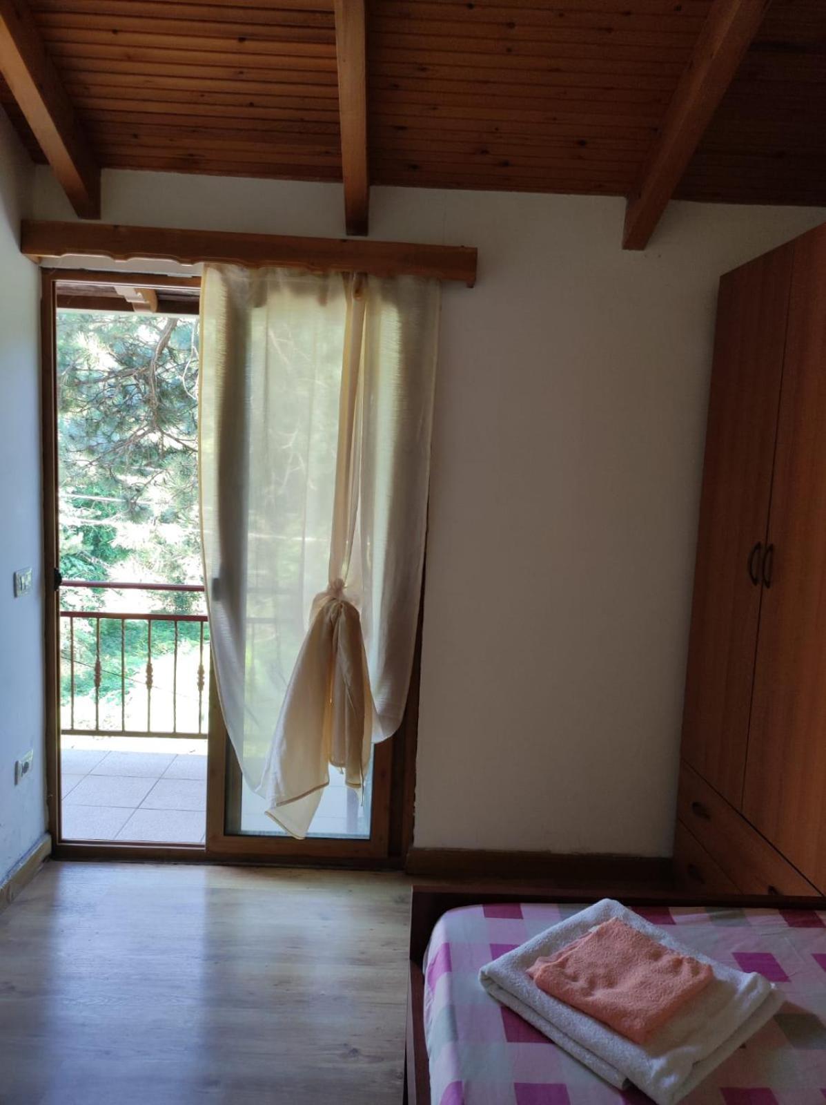 Hotel Toni Llogora Dukat Buitenkant foto